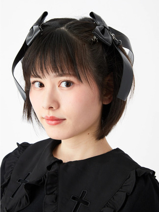 ama✿shop激安店・即日配送　シャネル　バレッタ ブラック×アイボリー ama✿shop激安店・即日配送 シャネル バレッタ ブラック×アイボリー