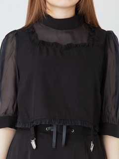 コケティッシュTOPS