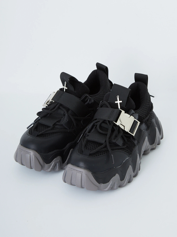 ギザギザスニーカー - Jamie エーエヌケー(ジェイミーエーエヌケー)の