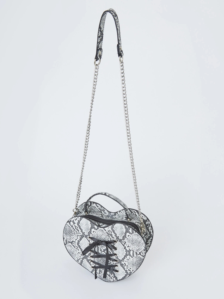 新品★未使用　【希少】メオンブルー　ハート型パッチ付きシルバーかごバッグ✨✨ ハートスピンドルBAG - Jamie エーエヌケー(ジェイミーエーエヌケー)の