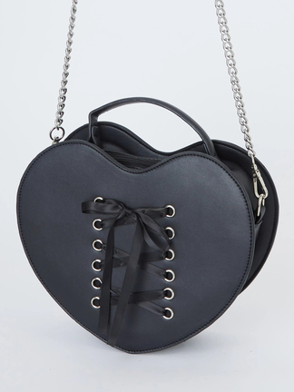 エピヌ ハートバック epine（エピヌ）の「e Heart pouch shoulder strap bag heart studs