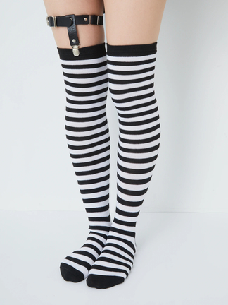 ガーター付きボーダーニーハイソックス - Jamie エーエヌケー