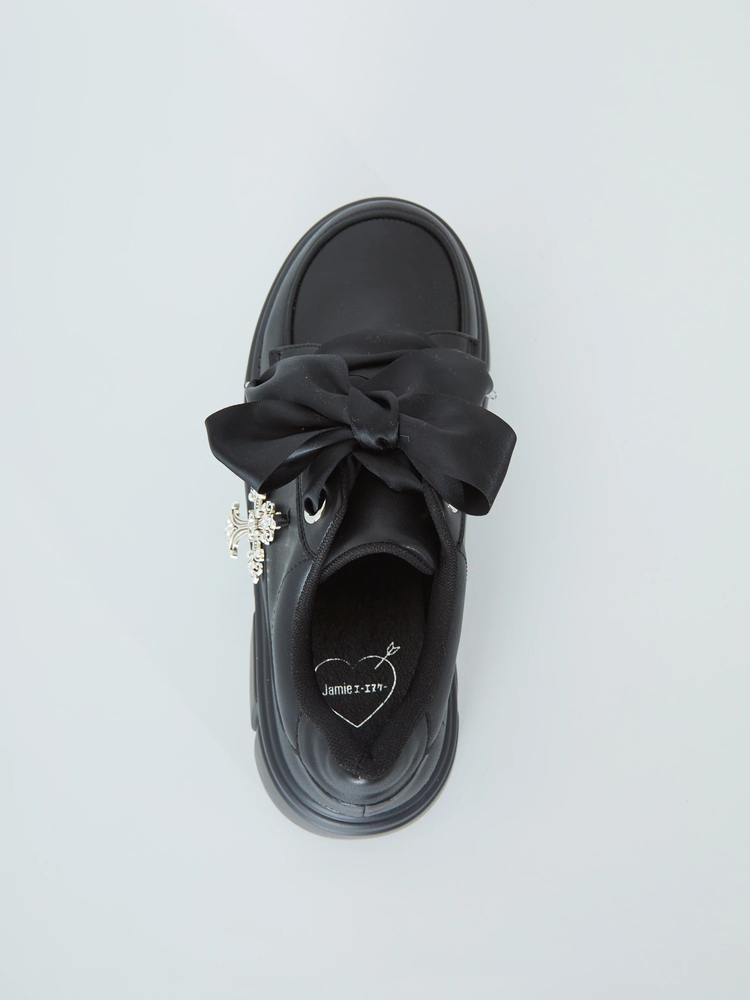 クロスチャーム厚底スニーカー - Jamie エーエヌケー(ジェイミーエー