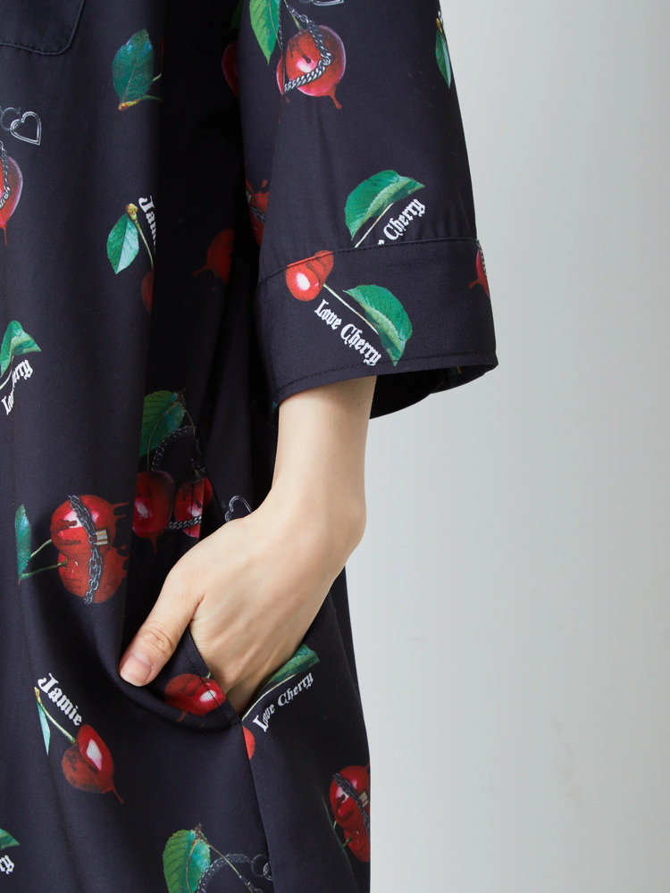 チェリープリントBigシャツ - Jamie エーエヌケー(ジェイミーエー