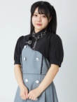 グレー