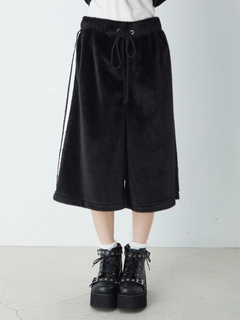 ファーハーフパンツ