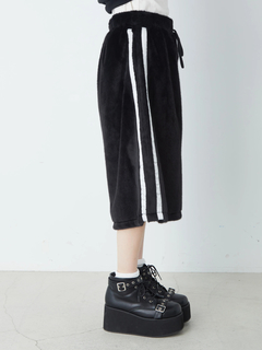 ファーハーフパンツ