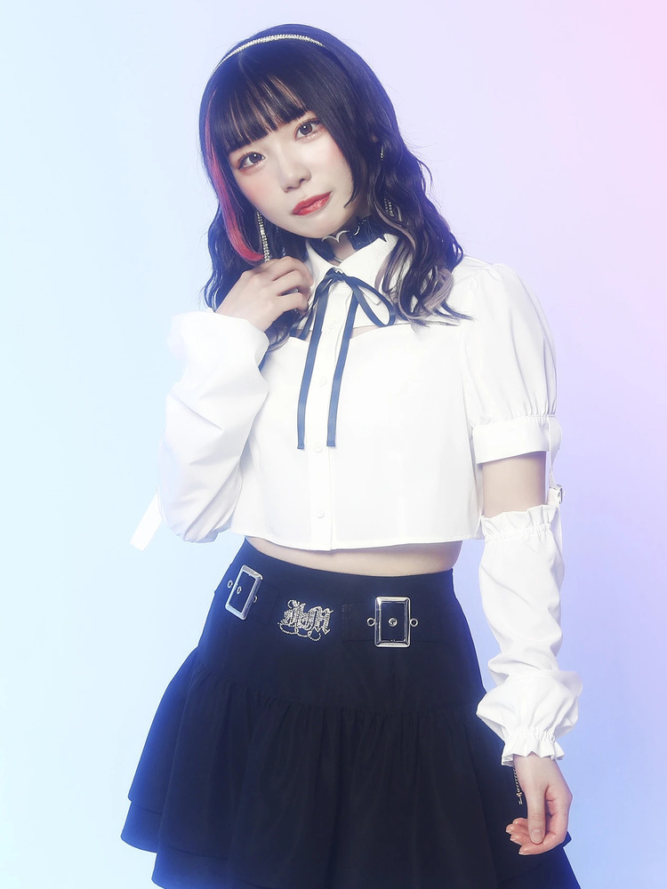 袖ベルトブラウス - Jamie エーエヌケー(ジェイミーエーエヌケー)の