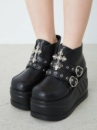 ハートバックルクロスチャームシューズ - Jamie エーエヌケー