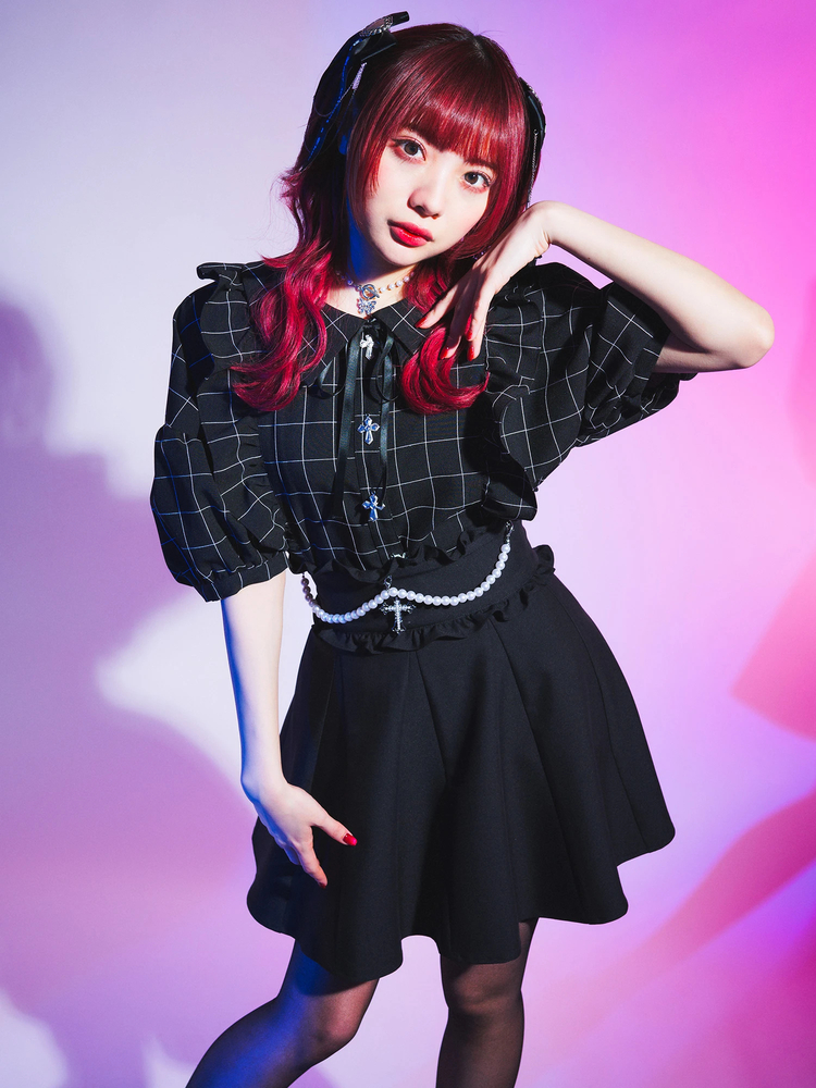 ALAIA フリルメッシュブラウス 03_009-750.jpg