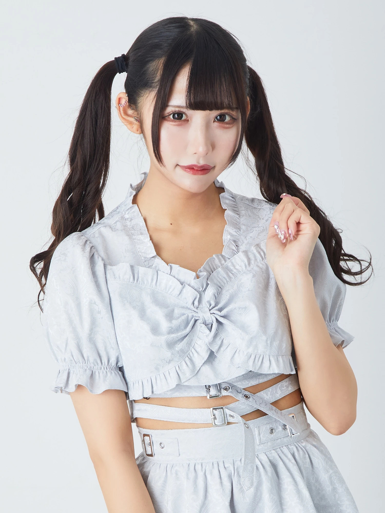 Jamie エーエヌケー　フリルたっぷりビッグTシャツ　未使用　水色リボン Jamie エーエヌケー フリルたっぷりビッグTシャツ 未使用 水色