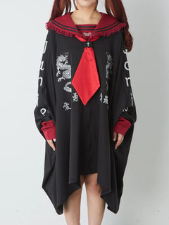 四角のセーラーパーカー