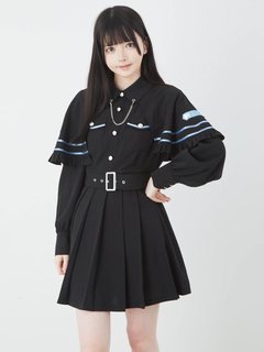 ブルー