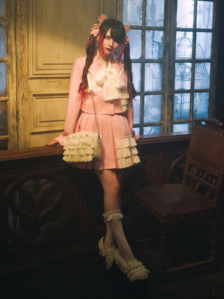 は*め様 アンミヌUNMINOU☆バックフリルニットジャケット 秋ニットできました🧶💕 お袖と襟と裾のトリプルフリル