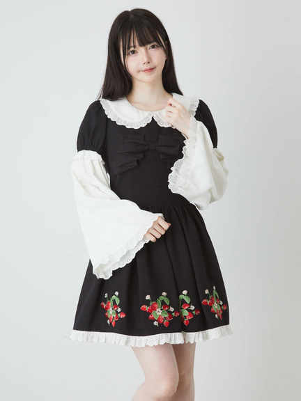 ストロベリー刺しゅう姫袖ワンピース(ホワイト)