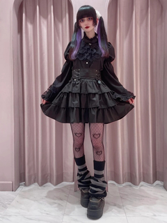 ジャボ付き姫袖ブラウス