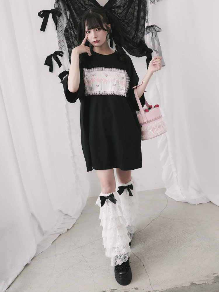 憂鬱なかわいい世界Tシャツ - Jamie エーエヌケー(ジェイミーエー