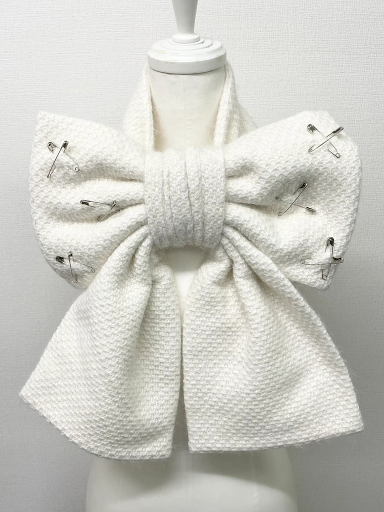 安全ピンおリボンストール - Jamie エーエヌケー(ジェイミーエー