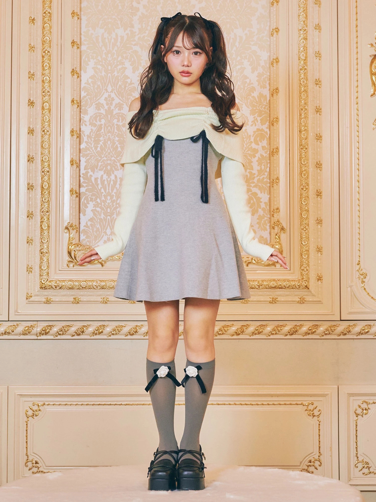 Me roir オフショルダー ミニワンピース お値下げ中！ Me roir オフショルダー ミニワンピース お値下げ中！