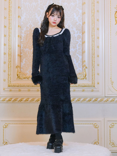 サイドカットフェザーニットワンピース